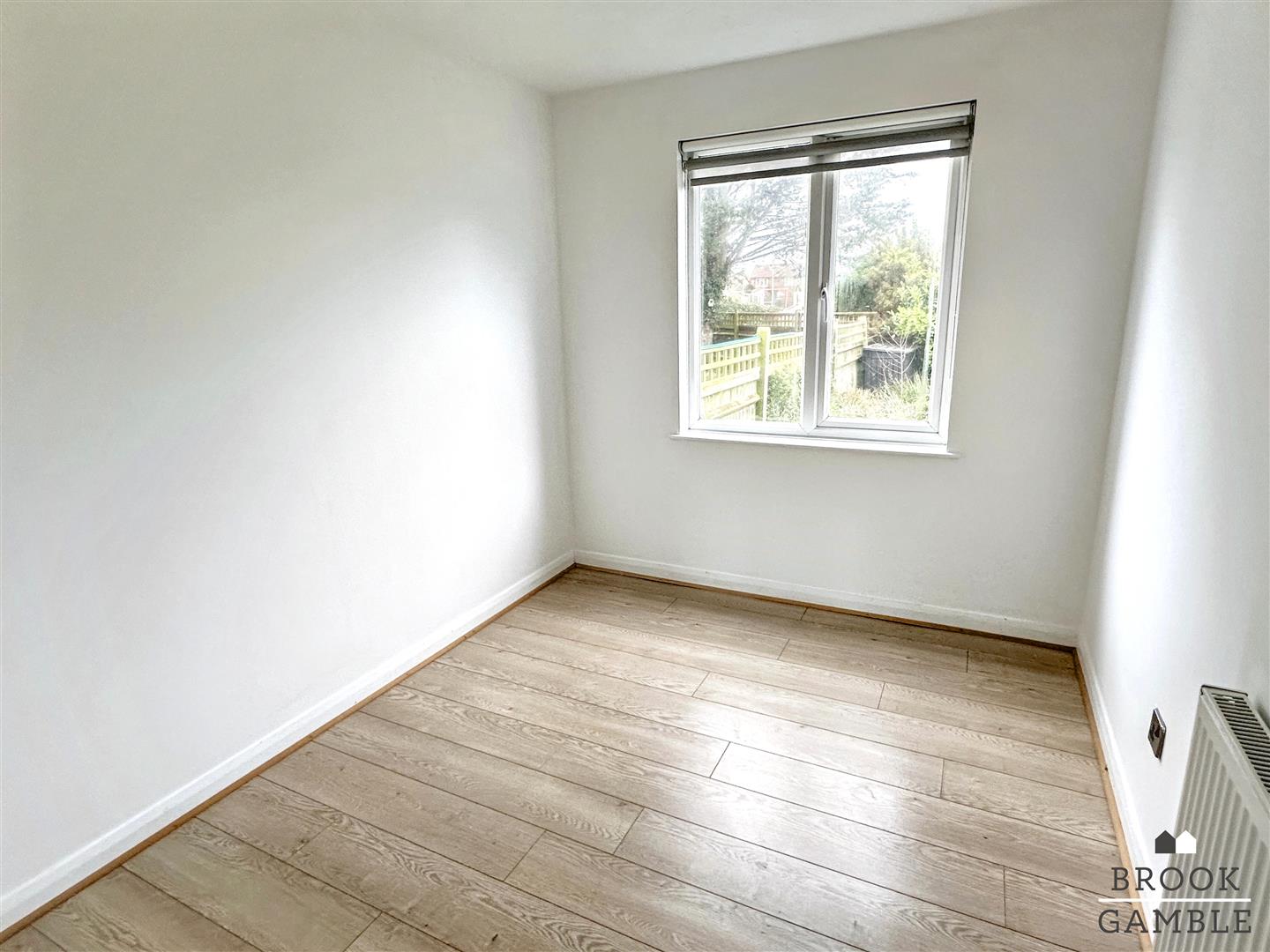 1 Bedroom Flat. Wordsworth Drive in Eastbourne, East Sussex 7